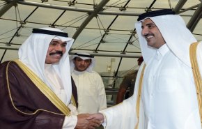 ماذا دار خلال إتصال أمير قطر بأمير الكويت؟