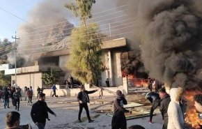 مقتل شخصين في تظاهرات السليمانية+فيديو احراق مقرات الاحزاب