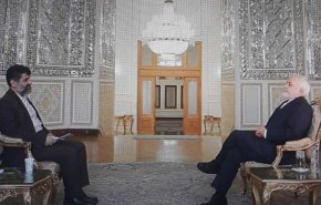 ظريف : امريكا مضطرة للعودة الى الاتفاق النووي