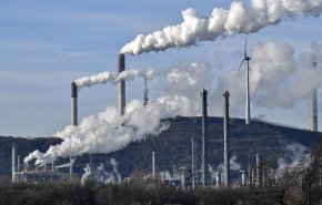اتفاق أوروبي على خفض الانبعاثات المسببة للاحتباس الحراري
