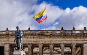 كولومبيا تطرد دبلوماسيين روسيين