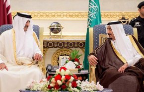 دعوت رسمی شاه سعودی از امیر قطر برای حضور در نشست شورای همکاری خلیج فارس

