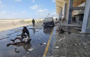 بالفيديو/ لحظة وقوع انفجار مطار عدن وتبادل الاتهامات بين قوى العدوان