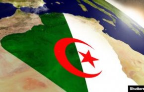 الجزائر تبرء قائدي جهاز المخابرات وشقيق بوتفليقة