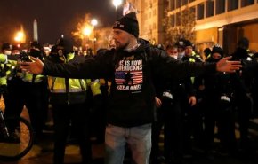 درگیری طرفداران ترامپ با پلیس در واشنگتن دی.سی