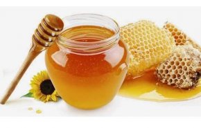 لا تصدق!..5 أضرار صحية من الإفراط في 'تناول العسل'!
