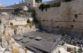 الأردن يطالب الاحتلال بوقف الحفريات في ساحة 'البراق'