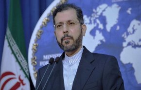 طهران: وصم أنصار الله بالإرهاب يعرقل مساعي السلام في اليمن