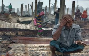 منازل آلاف اللاجئين الروهينغا تحترق في بنغلاديش