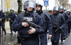 تفكيك شبكة كبيرة لتهريب الأسلحة ضمت عسكريين في فرنسا

