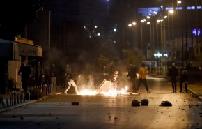 احتجاجات ليلية في بعض المحافظات التونسية