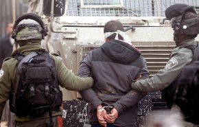 قوات الاحتلال تعتقل عدادا من الشبان في الضفة والقدس