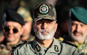قائد الجيش الايراني: سلاح الجو تحول الى قوة قل نظيرها للمسيّرات