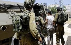 الاحتلال الاسرائيلي يعتقل 14 فلسطينيا