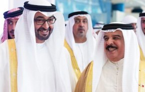 موقع بحريني: ملك البحرين وولي عهد أبو ظبي ينسقان لضرب المصالحة الخليجية