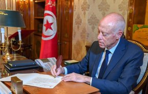 مخالفت رئیس جمهور تونس با اصلاحات نخست وزیر در کابینه