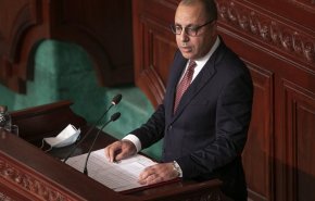 رئيس الوزراء التونسي يعرض التعديل الوزاري أمام البرلمان