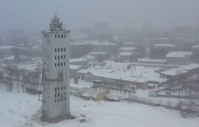 شاهد .. تفجير موجه يسقط برجا روسيا بارتفاع  40 مترا
