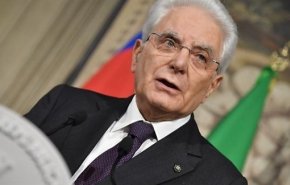 الرئيس الإيطالي يقوم بمباحثات لتشكيل حكومة جديدة
