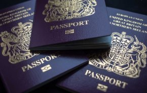 بريطانيا تعرض تأشيرة طويلة الأمد لمواطني هونغ كونغ 