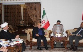 وزير الثقافة العراقي يزور السفارة الايرانية في بغداد