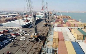 المنافذ العراقية تؤكد اخلاء 103 حاويات جديدة في ميناء أم قصر