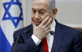 مخالفان نتانیاهو مقابل دادگاه رسیدگی به اتهامات او تجمع می‌کنند