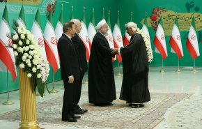 سفرای خارجی مقیم تهران سالگرد پیروزی انقلاب اسلامی را به رئیس جمهور تبریک گفتند
