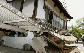 خسارات زلزله ۷.۳ ریشتری ژاپن در آستانه سالگرد سونامی مرگبار/ برق یک میلیون خانوار ژاپنی قطع شد 