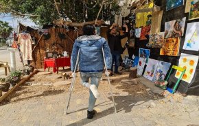 هكذا يقاوم فنان تشكيلي فلسطيني الغزو الثقافي للإحتلال 