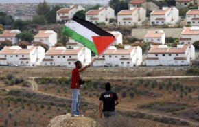 شاهد .. الإحتلال يستبيح الأراضي الفلسطينية لتوسيع الإستيطان