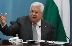 'حشد' تطالب عباس بالكف عن اصدار القرارات بقوانين