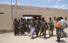 الجيش الصومالي يقبض على السجناء الفارين بيد إرهابيي الشباب