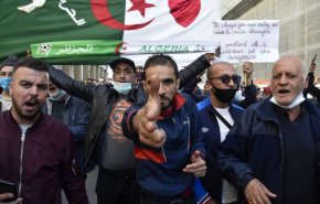 الجزائر تتهم الإعلام الفرنسي بـــ'تحيز صارخ' ازاء حراكها الشعبي