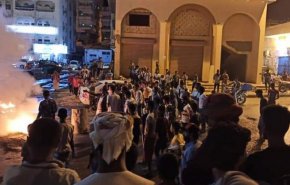 اعتراضات در عدن | نخست وزیر هادی از کاخ المعاشیق گریخت