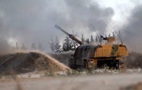 تركيا والمسلحون الموالون لها يواصلون قصف عين عيسى شمال شرق سوريا