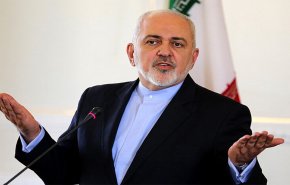 ظريف يرد على مزاعم بعض المسؤولين الغربيين 