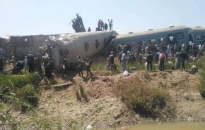 دهها کشته و زخمی در برخورد دو قطار مسافربری با یکدیگر در مصر+ فیلم
