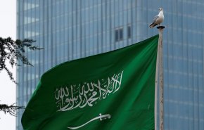 السعودية تجبر العاملين في خدمات الحج بلقاح كورونا