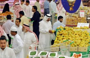شاهد/سعودي يتذمر من ضريبة القيمة المضافة على حليب الأطفال