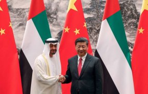 محمد بن زايد يجري مباحثات ثنائية مع وزير الخارجية الصيني