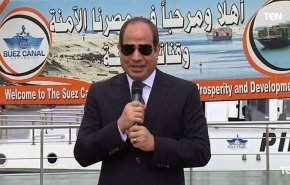 السيسي يتعهد بشراء المعدات التي تحتاجها قناة السويس لمواجهة الازمات 