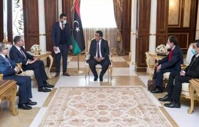 رئيس المجلس الرئاسي الليبي يلتقي مع رئيس وزراء مالطا 