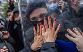 السلطات التركية تعتقل 22 امرأة بتهمة الإرهاب
