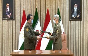 طهران ودوشنبه توقعان اتفاقية للتعاون العسكري والفني والدفاعي + فيديو