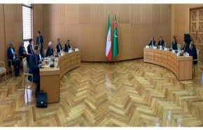 وزيرا خارجية ايران وتركمنستان يوقعان على وثيقة التعاون 