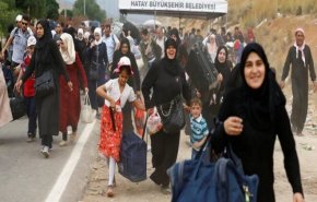 مسؤول تركي يهدد اللاجئين السوريين 