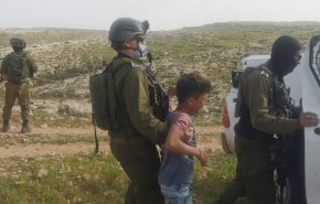اعتقال 1400 فلسطيني بينهم نساء وأطفال منذ مطلع العام