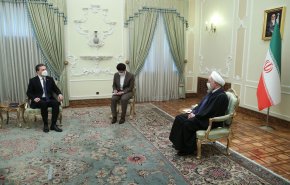 روحاني يؤكد ضرورة تعزيز التعاون الدولي بين طهران وبلغراد