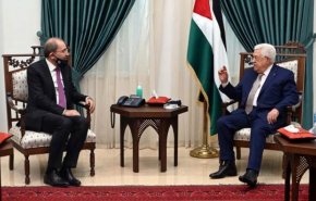 عباس يستقبل وزير خارجية الأردن ويتسلم رسالة من الملك الأردني